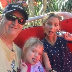 Meet your Posher, Ethan